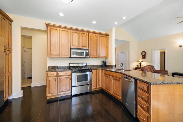 1138 Cotes De Bourg, Bourbonnais, IL 60914