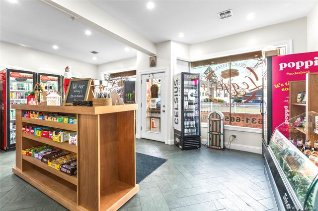 305 4th Avenue, Bay Shore, NY 11706