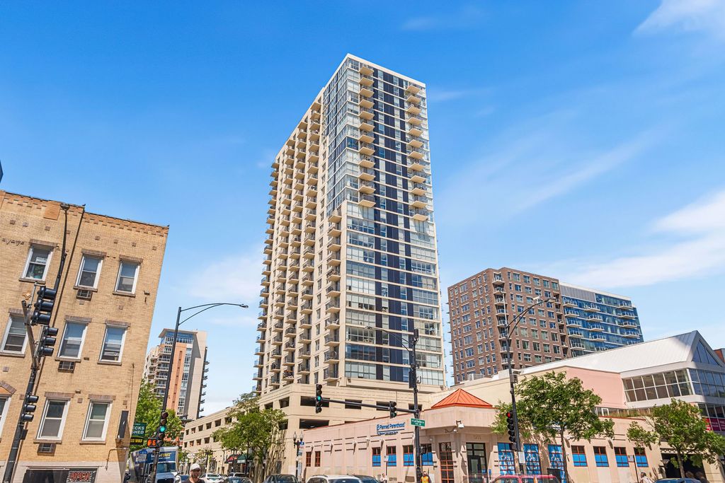 1212 N La Salle Drive 2709, Chicago, IL 60610
