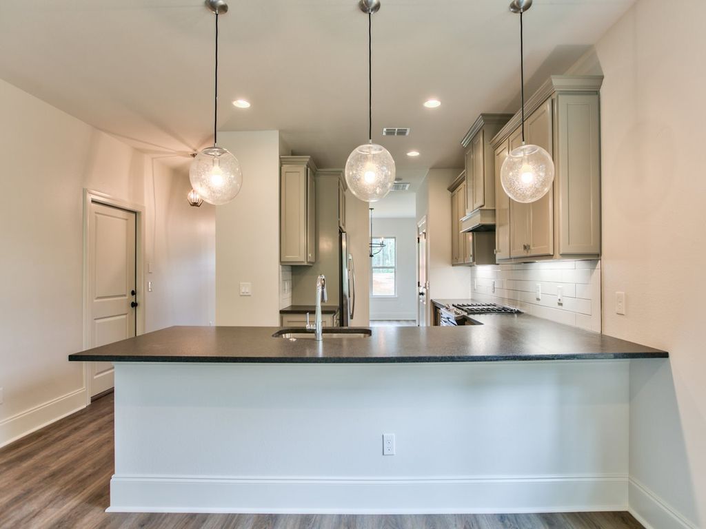 Image 19 of property listing at 2655 Bending Way, Tallahassee, FL 32308