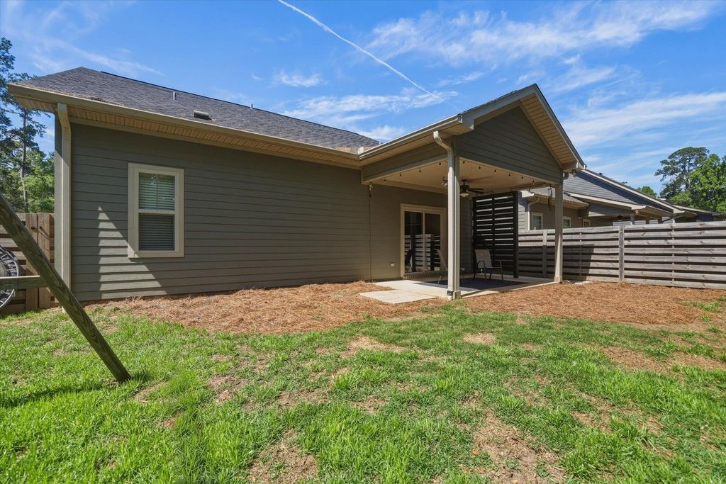 Image 54 of property listing at 2655 Bending Way, Tallahassee, FL 32308