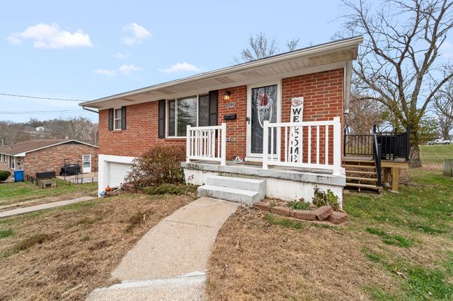 1422 WILLCOXON DR, Jefferson City, MO 65101