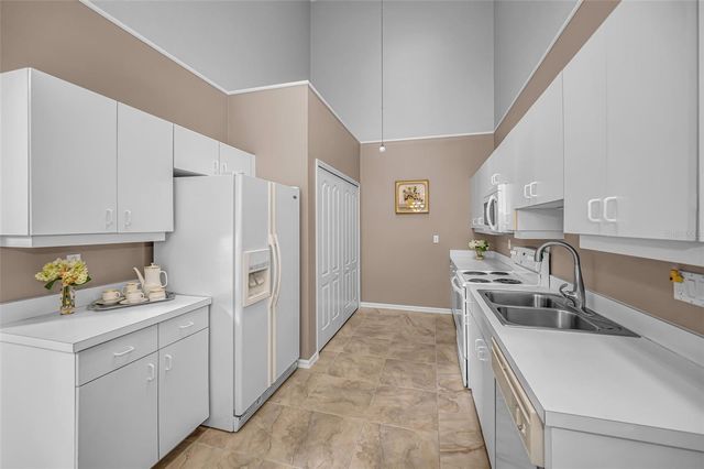 2175 OAK FOREST LANE, Palm Harbor, FL 34683