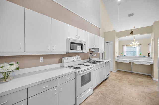 2175 OAK FOREST LANE, Palm Harbor, FL 34683