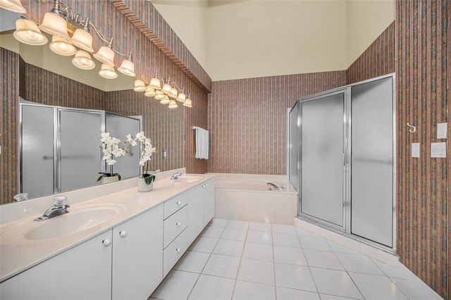 2175 OAK FOREST LANE, Palm Harbor, FL 34683