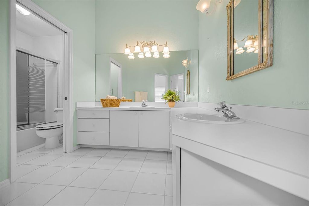 Image 37 of property listing at 2175 OAK FOREST LANE, Palm Harbor, FL 34683