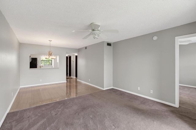 7245 Golf Colony Court 205, Lake Worth, FL 33467