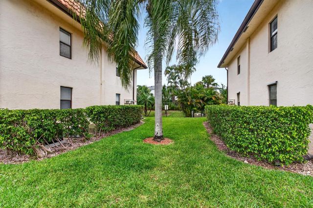 7245 Golf Colony Court 205, Lake Worth, FL 33467