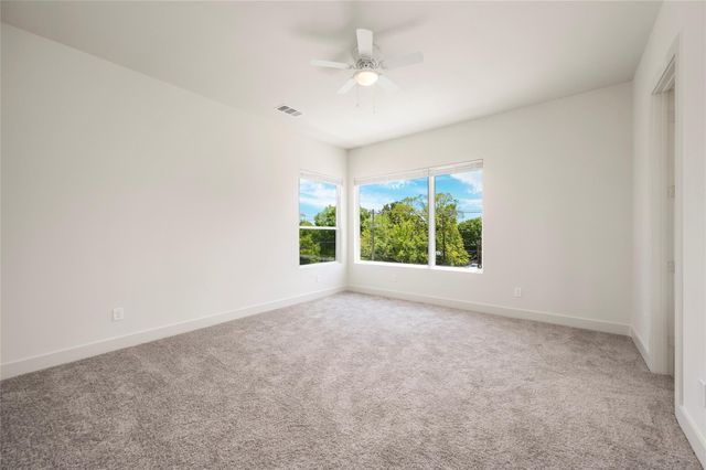 2102 Live Oak Street, Houston, TX 77003