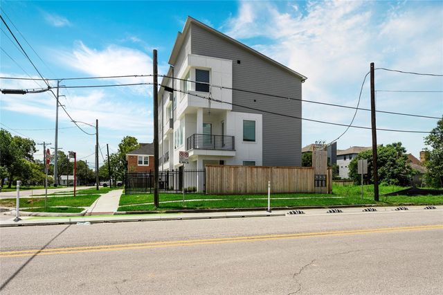 2102 Live Oak Street, Houston, TX 77003