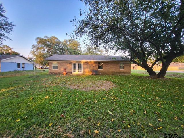 600 Cypress, Pittsburg, TX 75686