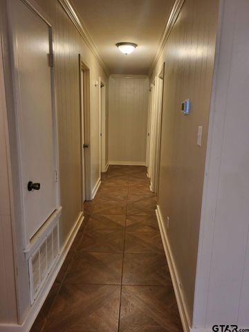 600 Cypress, Pittsburg, TX 75686