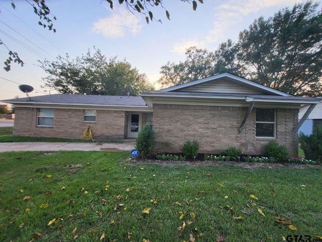 600 Cypress, Pittsburg, TX 75686