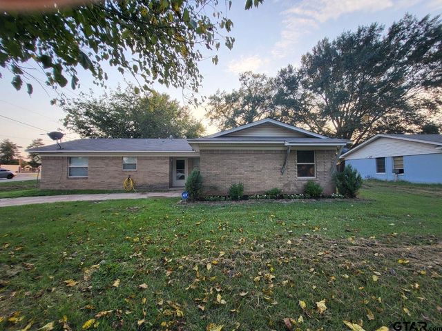 600 Cypress, Pittsburg, TX 75686