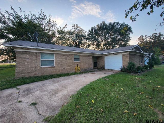 600 Cypress, Pittsburg, TX 75686