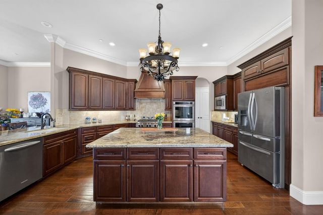 1783 E Clubhouse Drive, Fresno, CA 93730