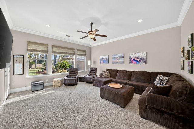 1783 E Clubhouse Drive, Fresno, CA 93730