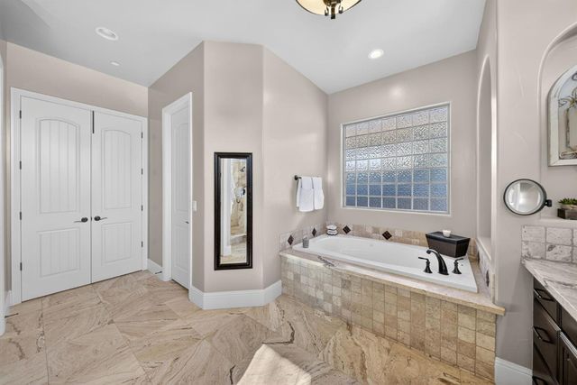 1783 E Clubhouse Drive, Fresno, CA 93730