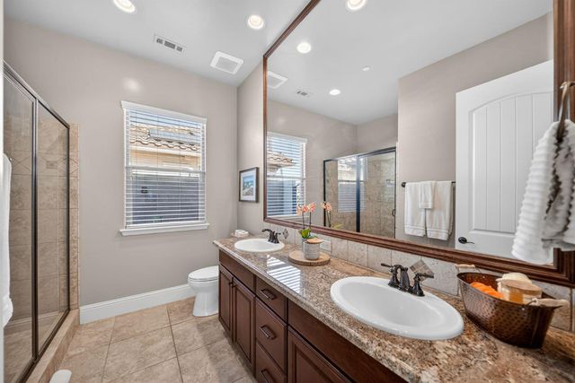 1783 E Clubhouse Drive, Fresno, CA 93730