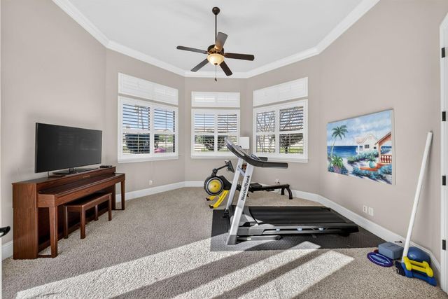 1783 E Clubhouse Drive, Fresno, CA 93730