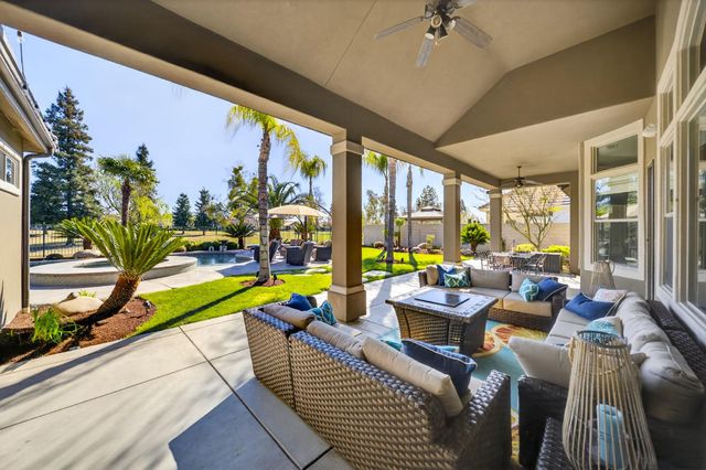 1783 E Clubhouse Drive, Fresno, CA 93730