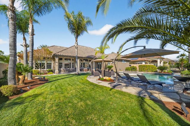 1783 E Clubhouse Drive, Fresno, CA 93730