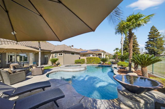 1783 E Clubhouse Drive, Fresno, CA 93730