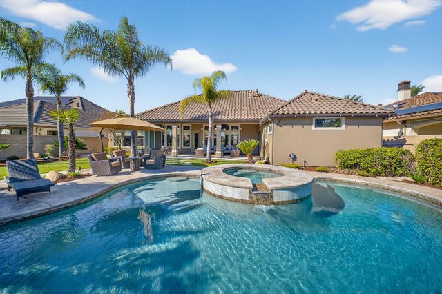 1783 E Clubhouse Drive, Fresno, CA 93730