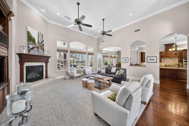 1783 E Clubhouse Drive, Fresno, CA 93730