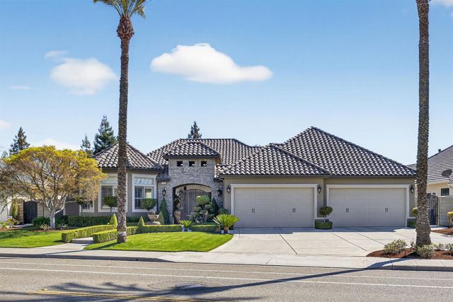 1783 E Clubhouse Drive, Fresno, CA 93730