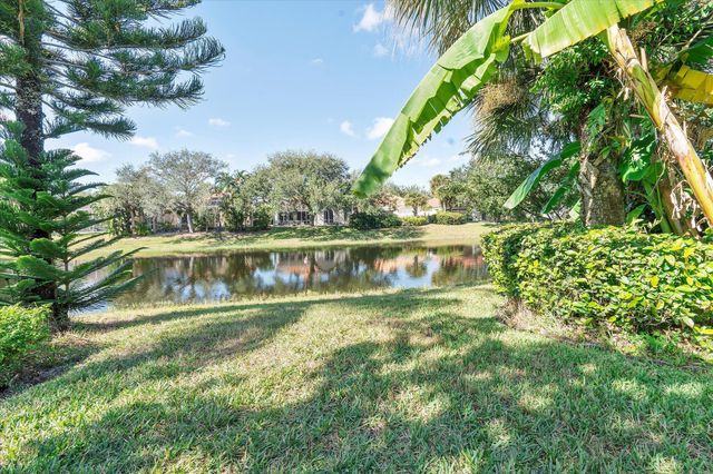 2563 James River Road, West Palm Beach, FL 33411