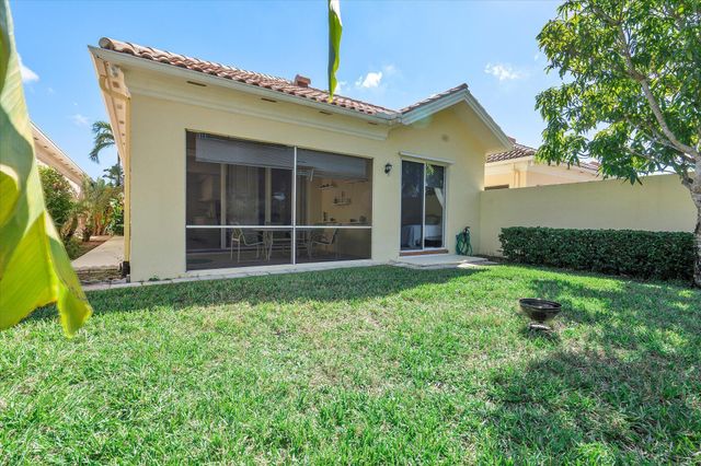 2563 James River Road, West Palm Beach, FL 33411