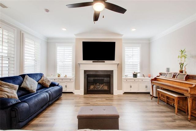 300 McQueen Way, Canton, GA 30115