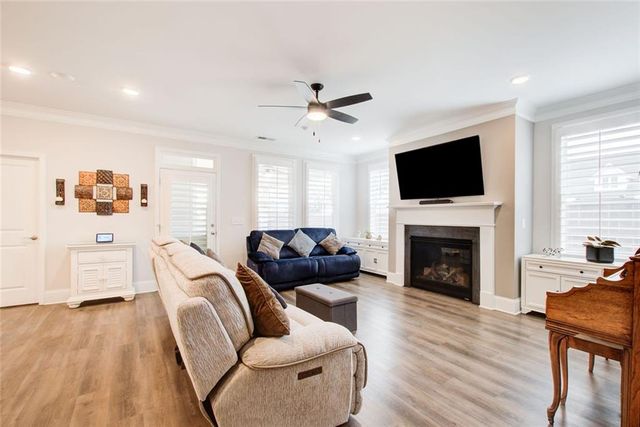 300 McQueen Way, Canton, GA 30115