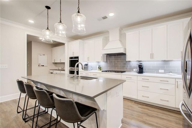 300 McQueen Way, Canton, GA 30115