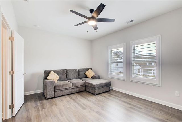 300 McQueen Way, Canton, GA 30115