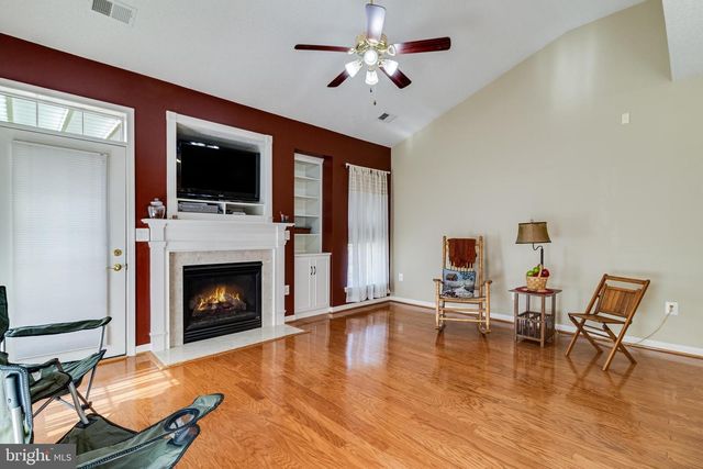131 HAWTHORNE GREENE CIR, La Plata, MD 20646