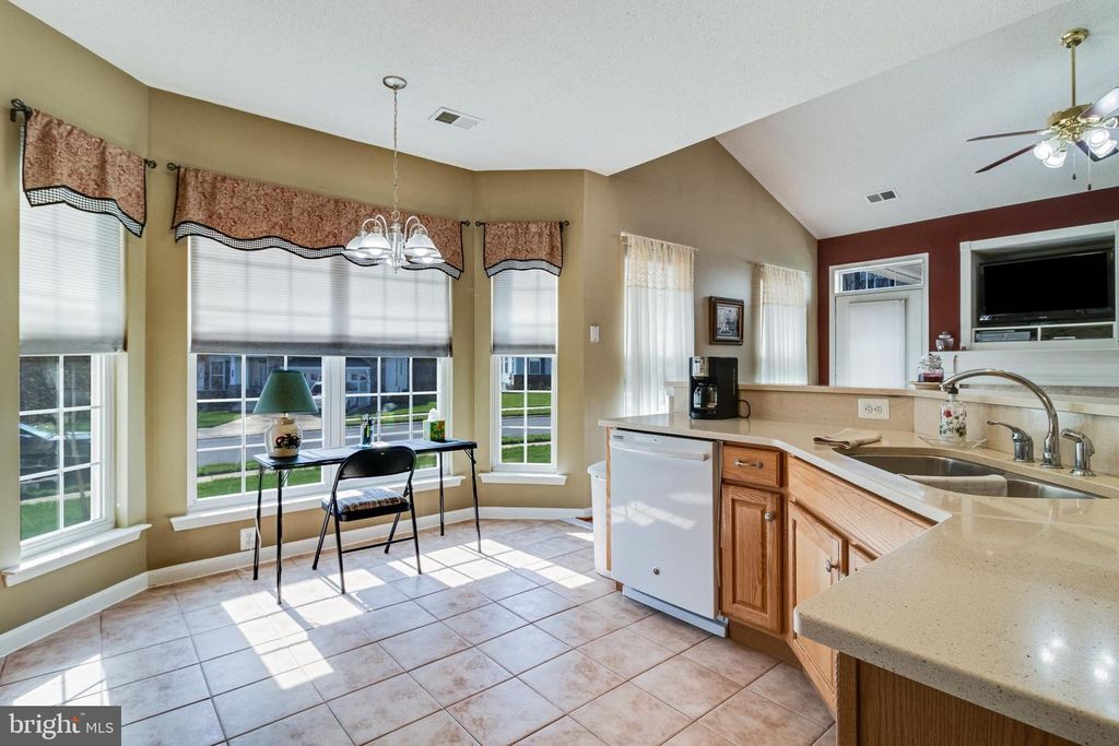 Image 24 of property listing at 131 HAWTHORNE GREENE CIR, La Plata, MD 20646