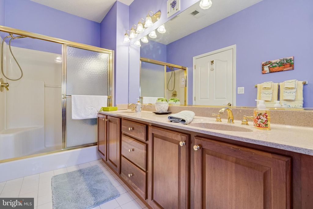 Image 29 of property listing at 131 HAWTHORNE GREENE CIR, La Plata, MD 20646