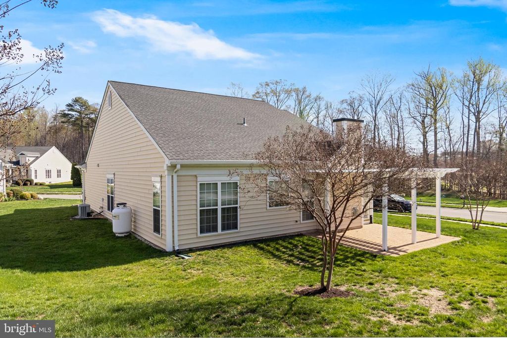 Image 37 of property listing at 131 HAWTHORNE GREENE CIR, La Plata, MD 20646