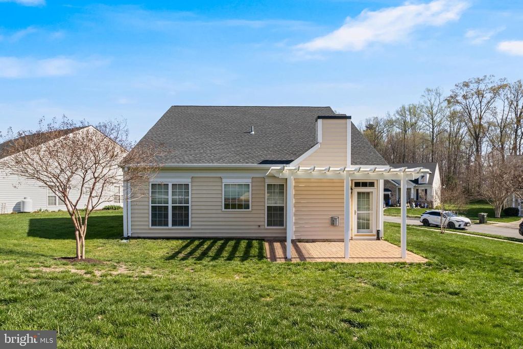 Image 38 of property listing at 131 HAWTHORNE GREENE CIR, La Plata, MD 20646