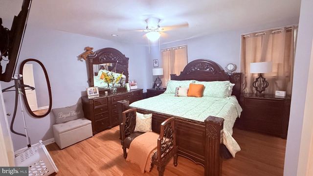 209 STEARLY STREET, Philadelphia, PA 19111