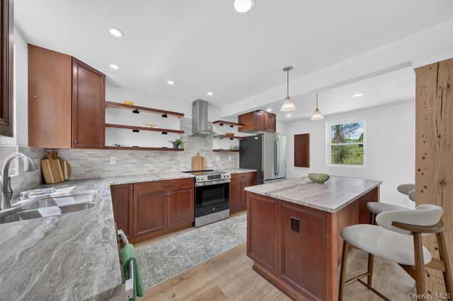 262 Linden Avenue, Red Hook, NY 12571