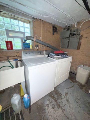 2526 W Gunnison Street 2, Chicago, IL 60625