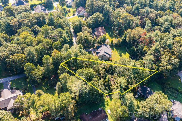 246 Classic Oaks Circle 10, Hendersonville, NC 28792