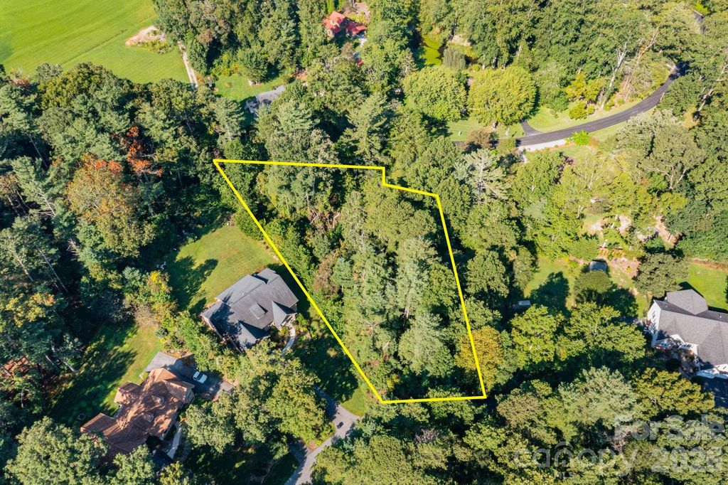 246 Classic Oaks Circle 10, Hendersonville, NC 28792