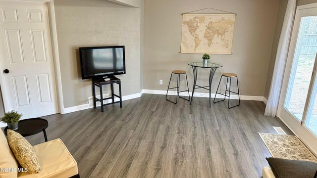 5043 Barton Place, Sylvania, OH 43560