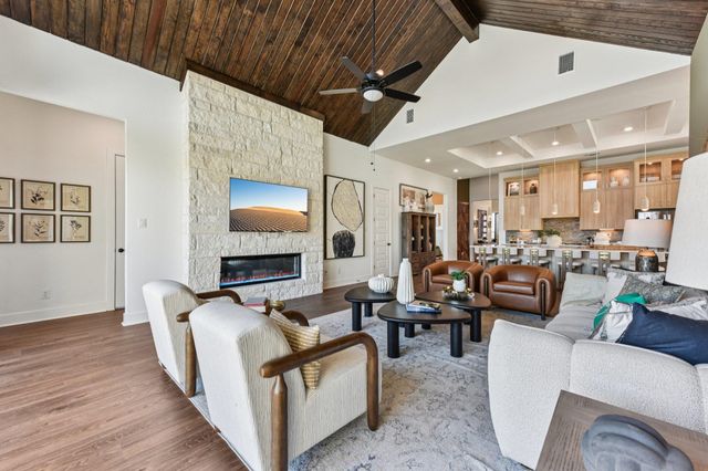 1017 Painted Horse DR, Georgetown, TX 78633