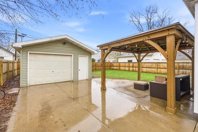 1513 N SUPERIOR STREET, Appleton, WI 54911