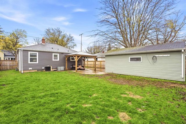 1513 N SUPERIOR STREET, Appleton, WI 54911